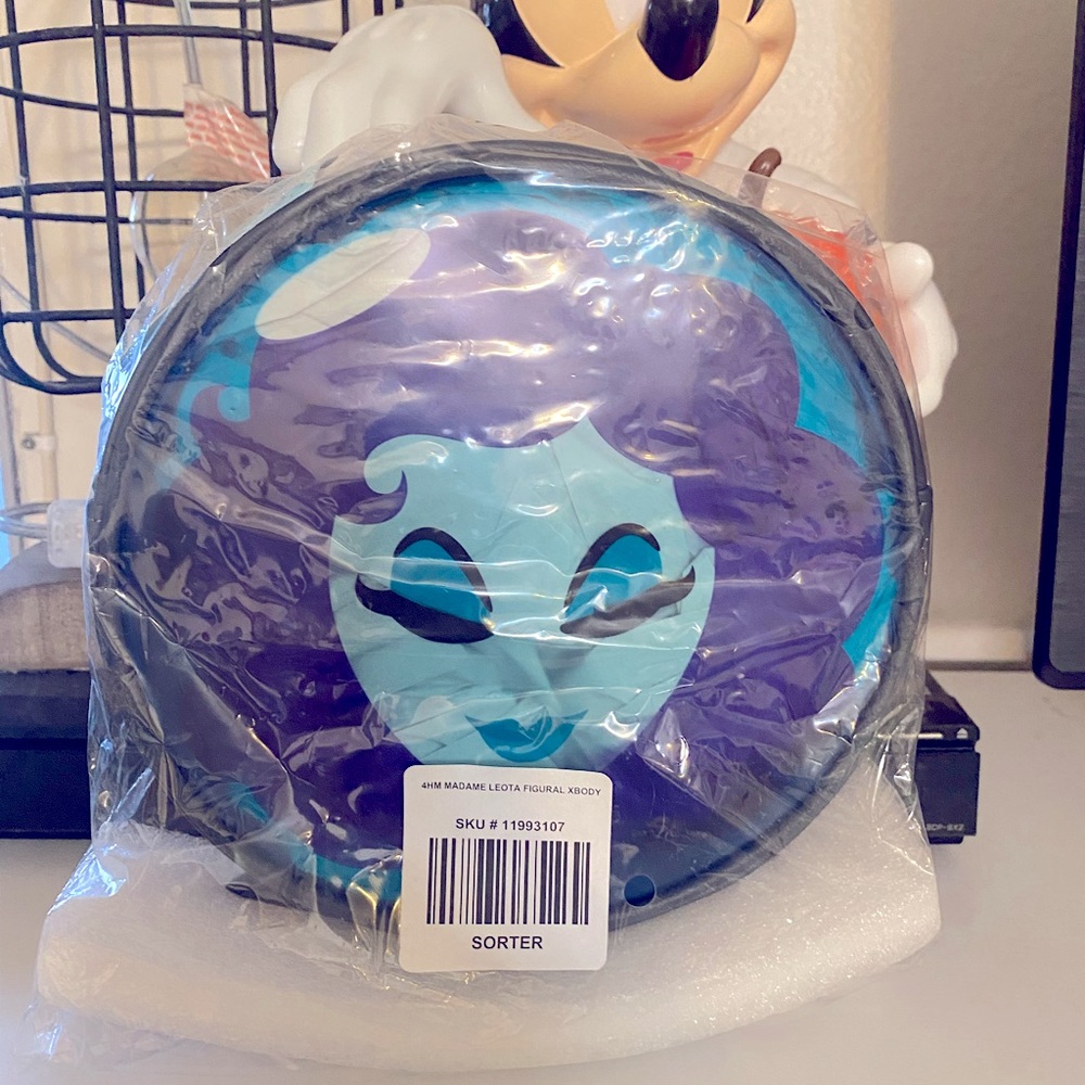 NWT - Loungefly Disney The Haunted Mansion Madame Leota Crossbody Bag